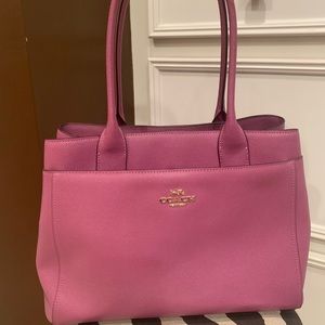 Like new Coach handbag.
